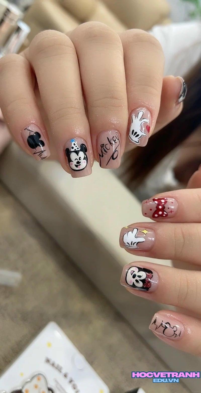 Tuyển tập bộ ảnh nail chuột mickey trend nhất