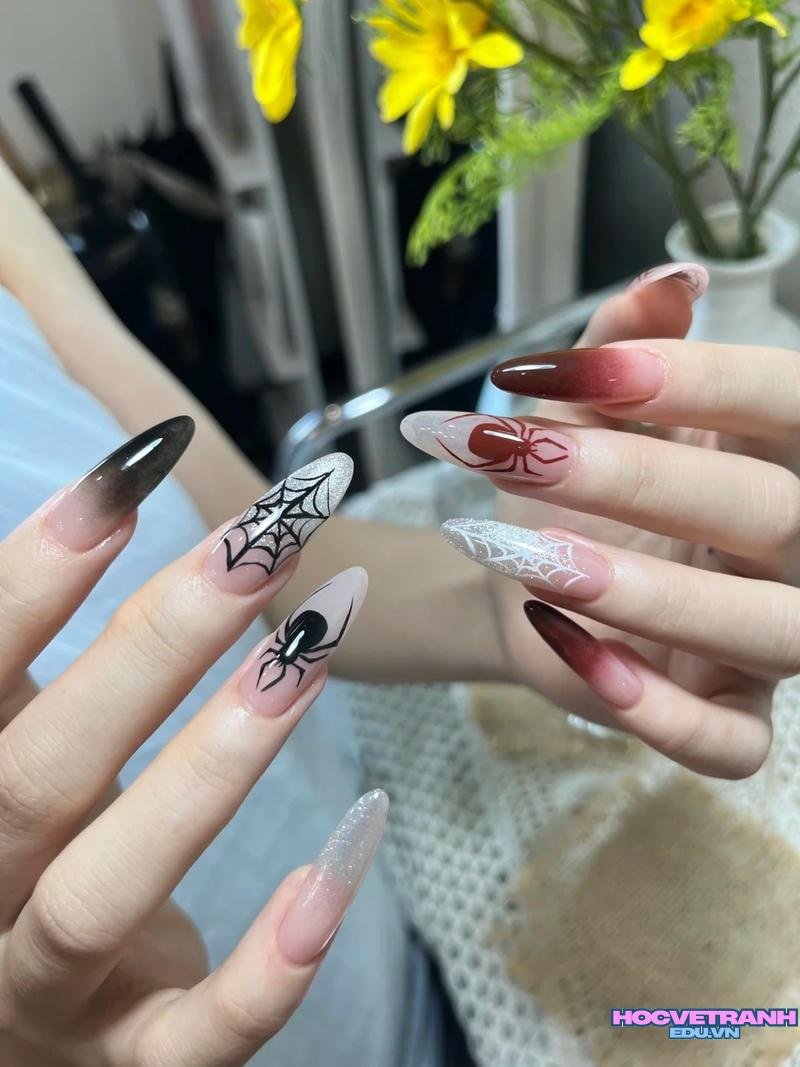 Xem ảnh nail halloween mới nhất