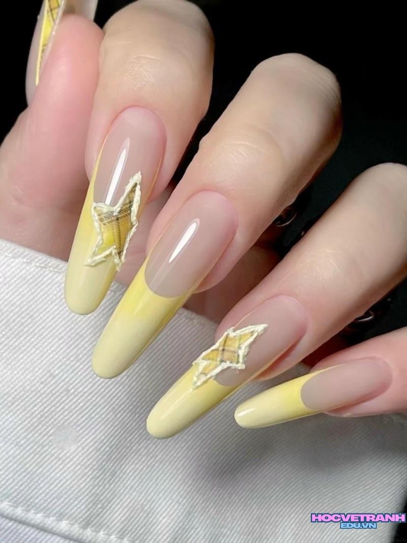 Xem ảnh nail màu vàng đẹp nhất