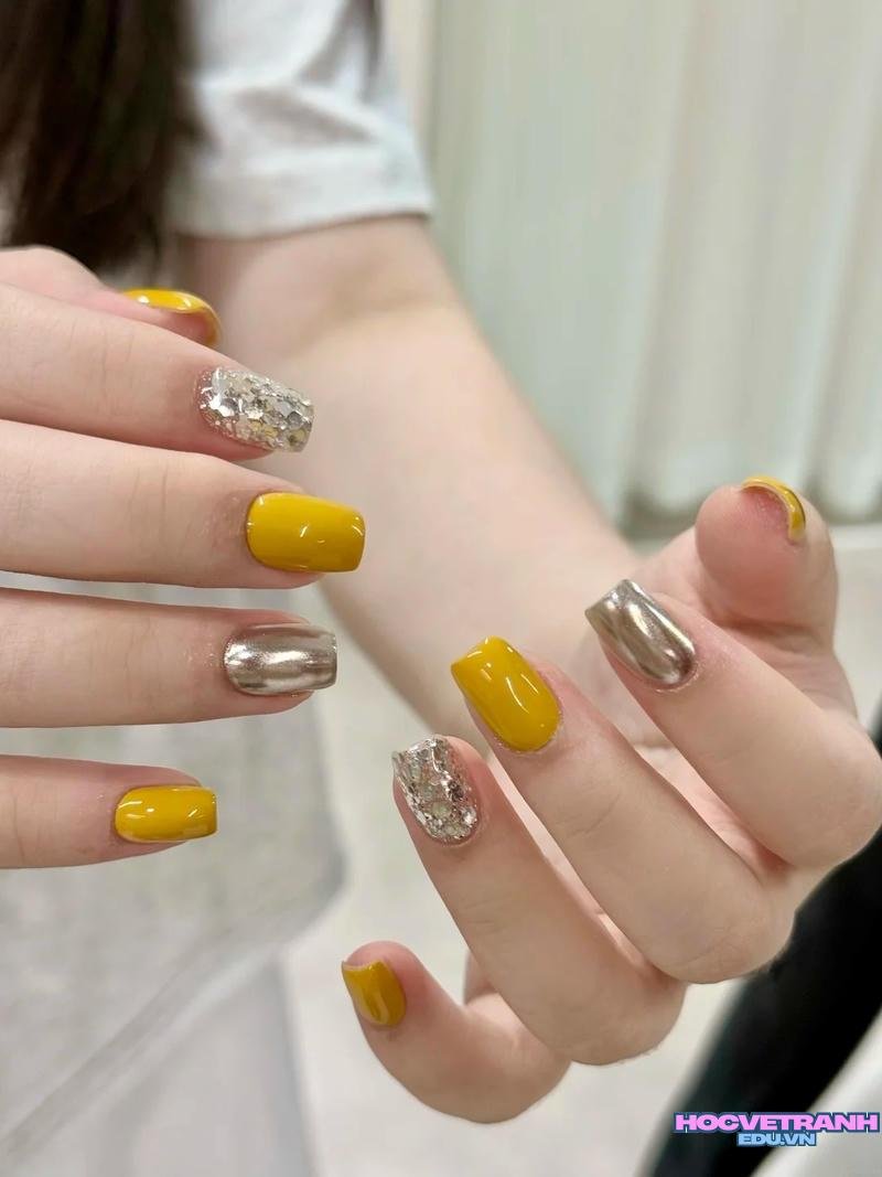 Xem ảnh nail màu vàng mới nhất