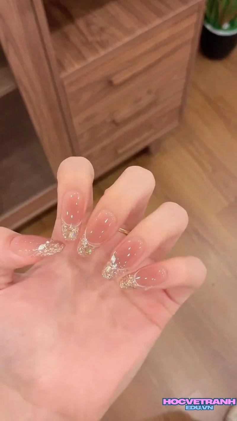 Xem ảnh nail móng nhọn tròn đẹp nhất