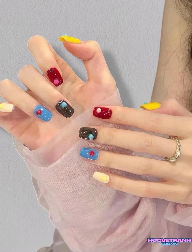 Xem ảnh nail nhiều màu đẹp
