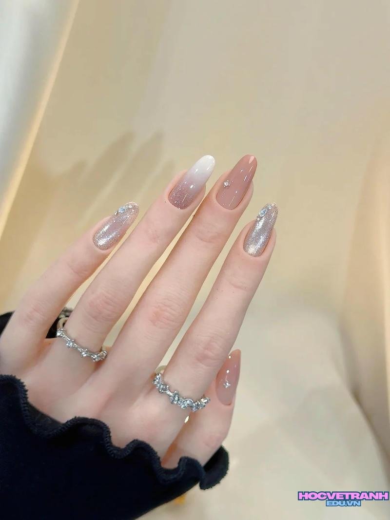 Xem ảnh nail nhũ đẹp