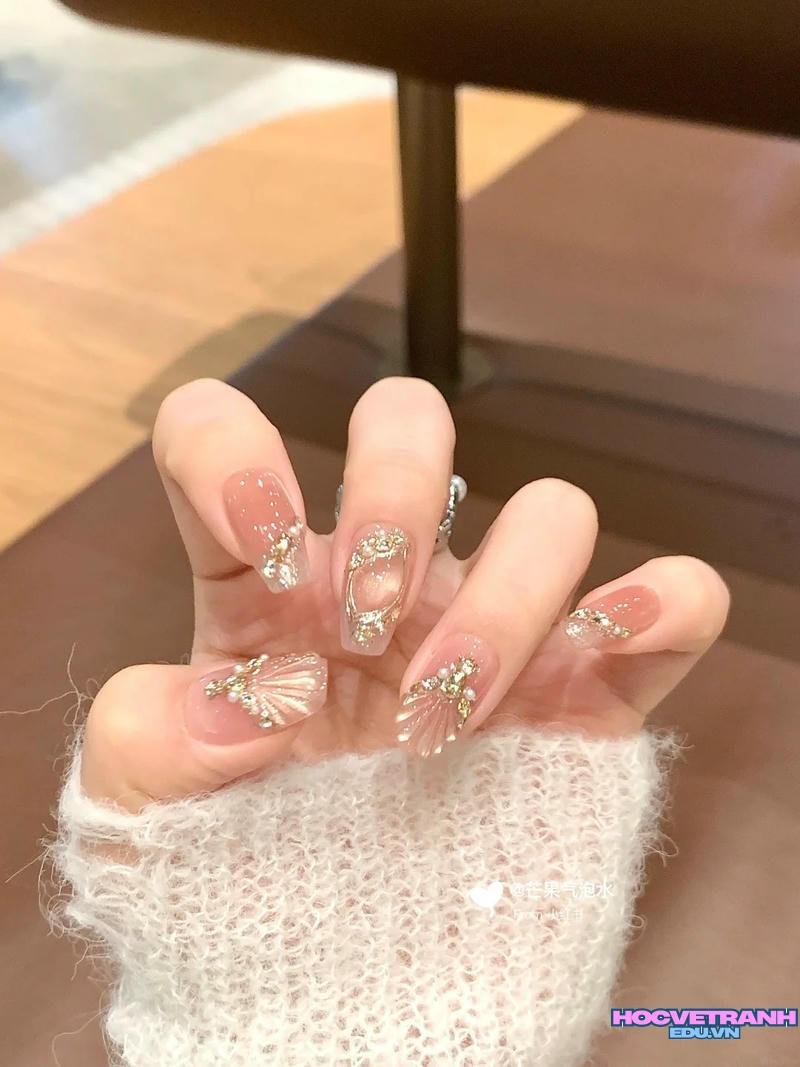 Xem ảnh nail vỏ sò đẹp