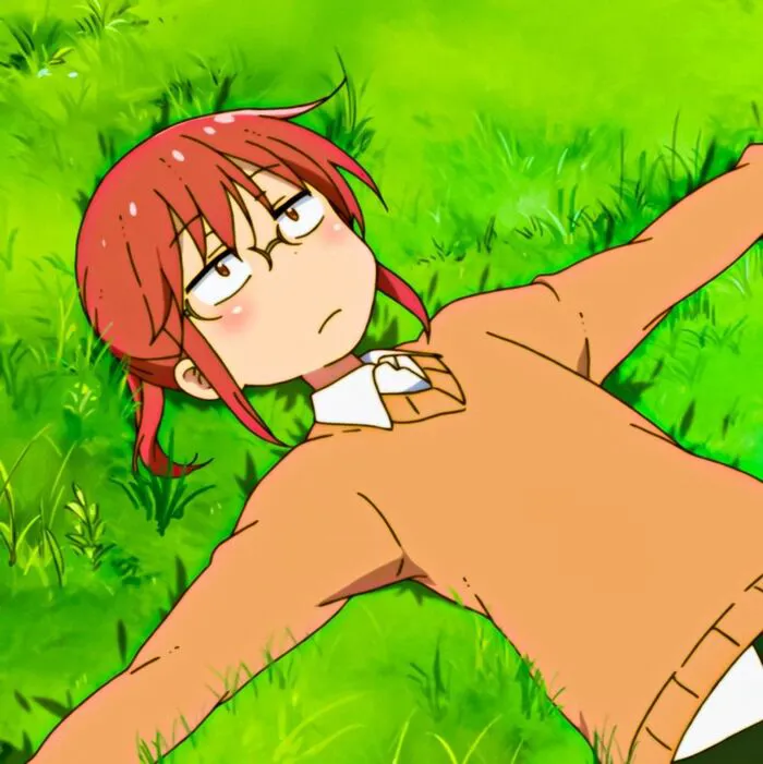 ảnh Kobayashi-san nằm ảnh Kobayashi-san nằm