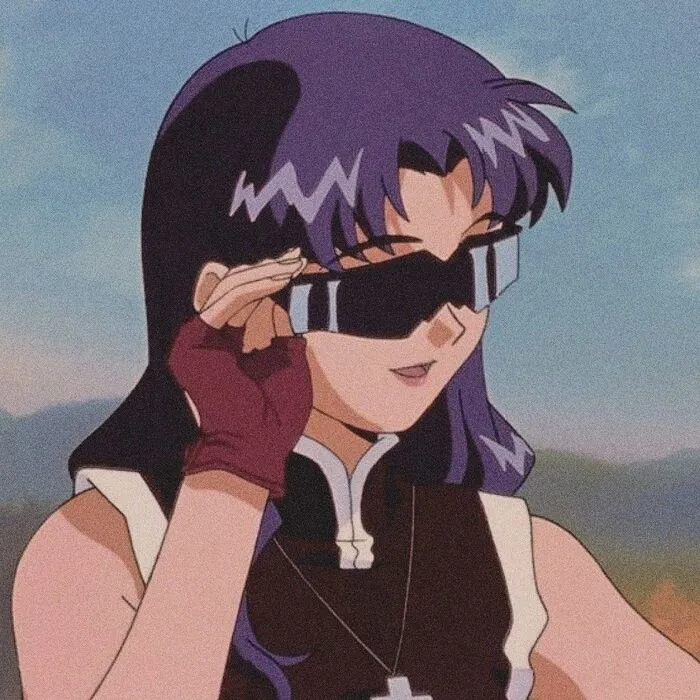 ảnh Misato Katsuragi đẹp tự tin